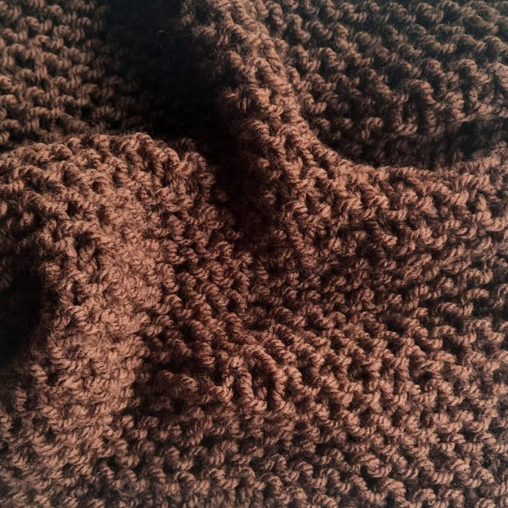 Cuello Marrón